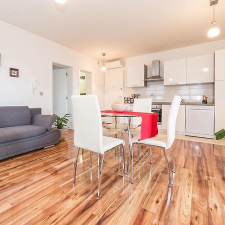 Apartman Dukić Vodice Zewnętrze zdjęcie