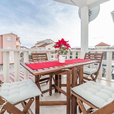 Apartman Dukić Vodice Zewnętrze zdjęcie