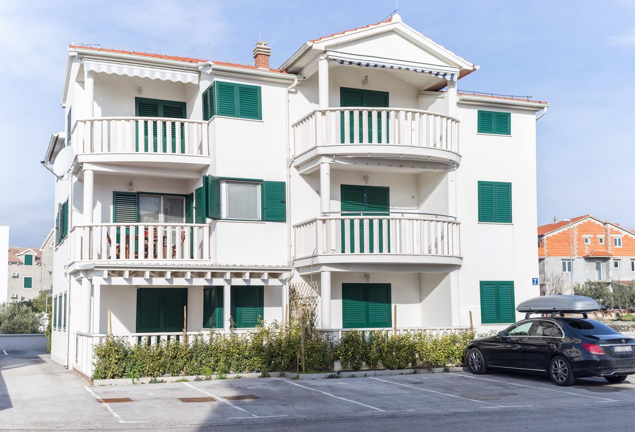 Apartman Dukić Vodice Zewnętrze zdjęcie